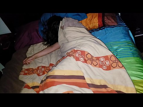 ❤️ Stepson berači svojo mlado mačeho, medtem ko ona spi. ️❌  Seks na sl.hellporno-com.ru ﹏